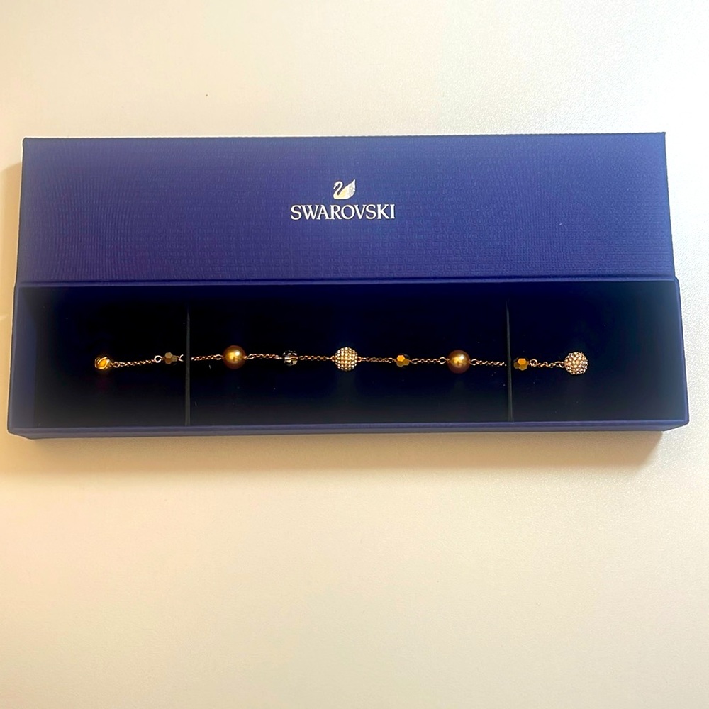 Swarovski Bracelet (Like New)
